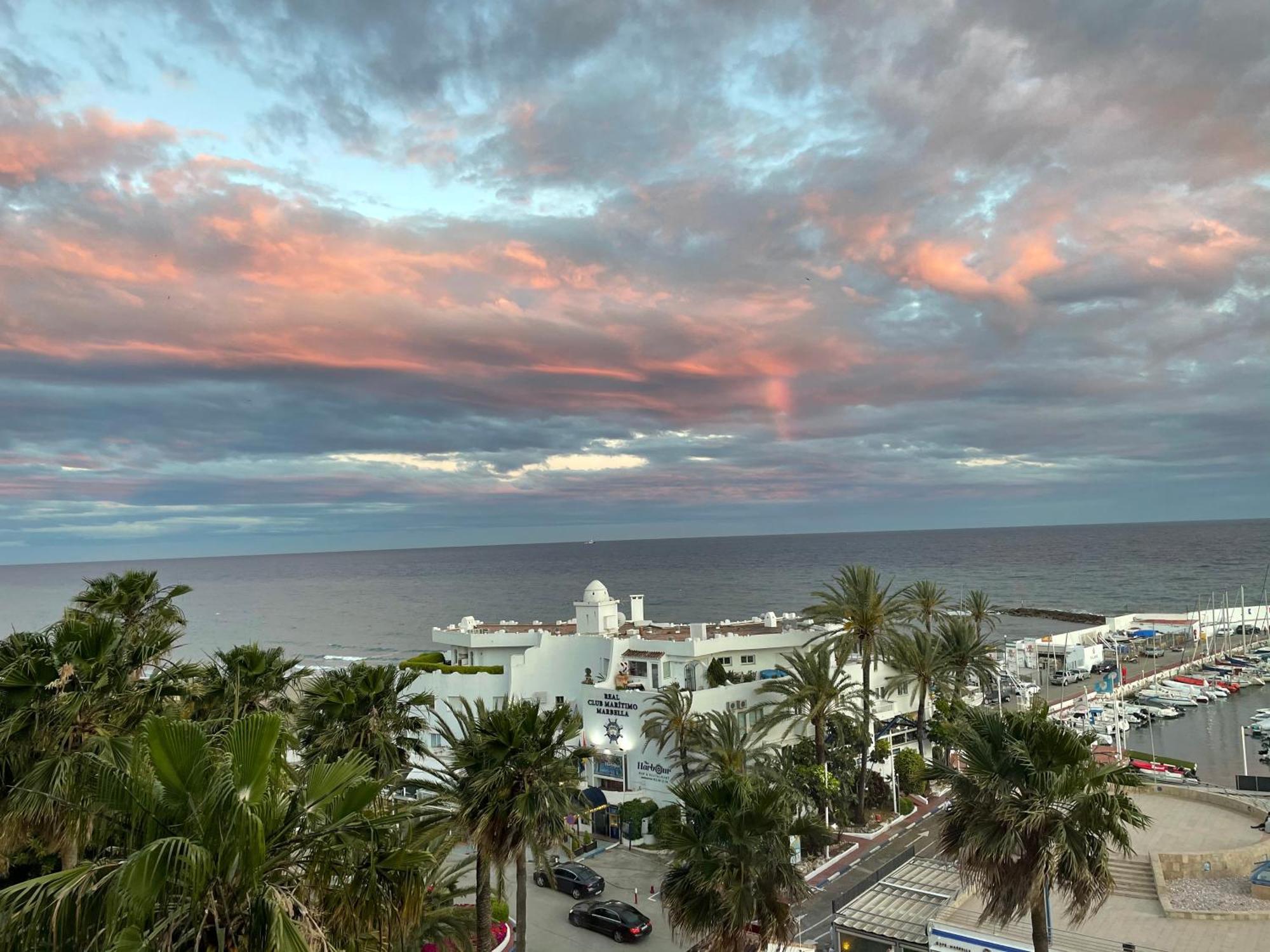 Apartamento Precioso Marbella Paseo Maritimo エクステリア 写真